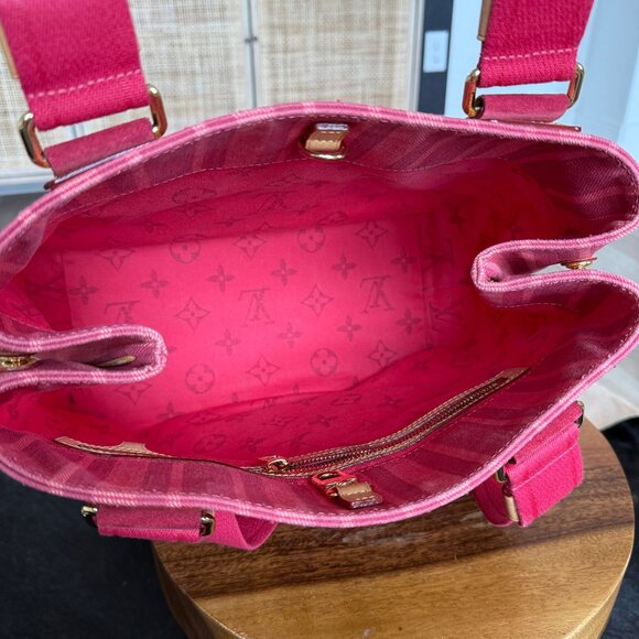 Louis Vuitton Limited Edition Rouge Grenadine Plein Soleil Bag - Picture 6 of 9